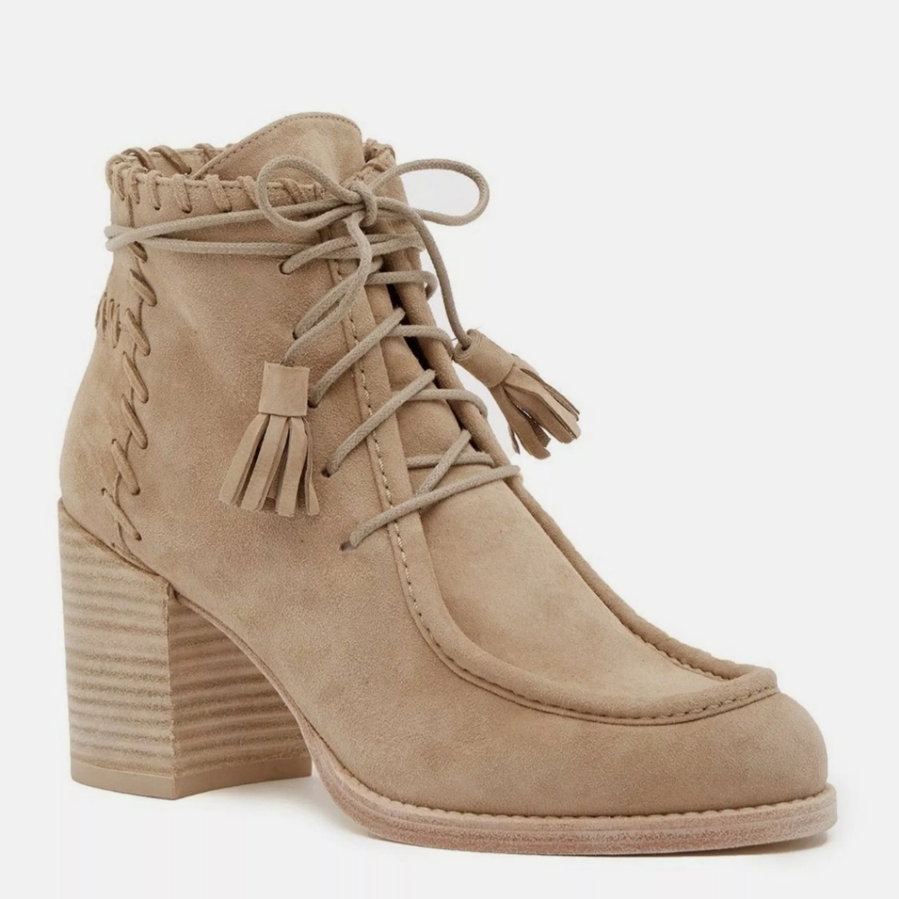 STUART WEITZMAN Wallawalla Lace-Up Ankle Bootie Shoes Natural